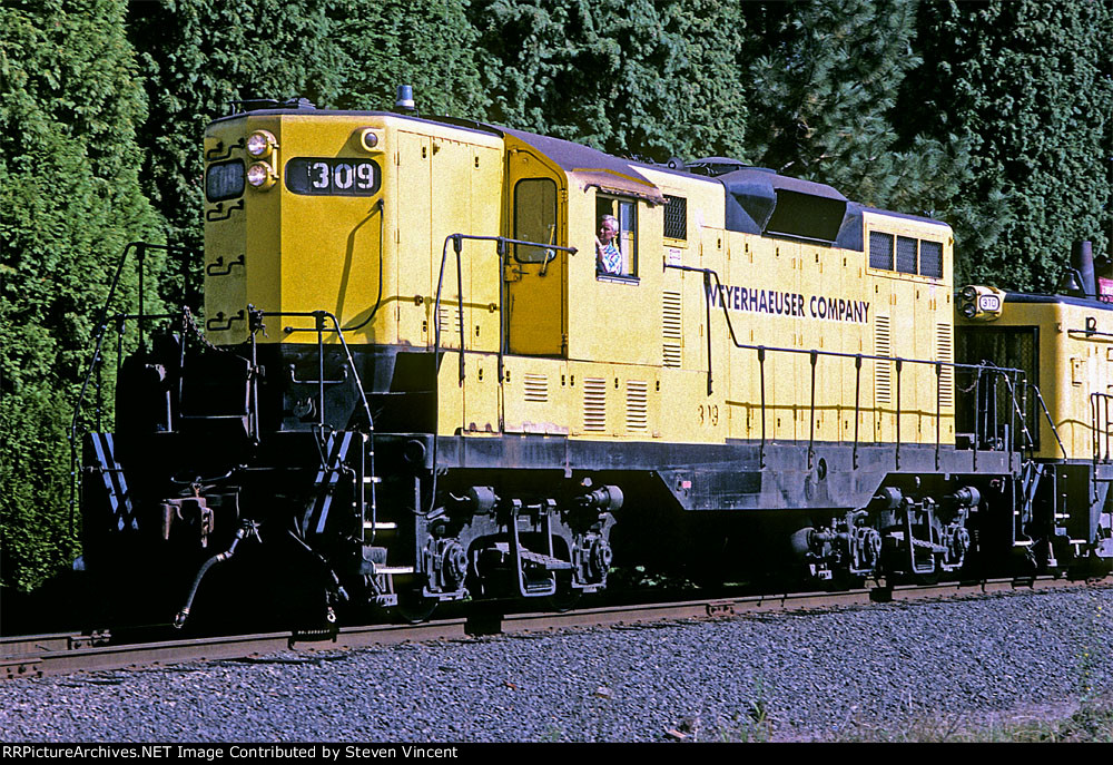 Weyerhaeuser GP7 #309 inbound to Longview.